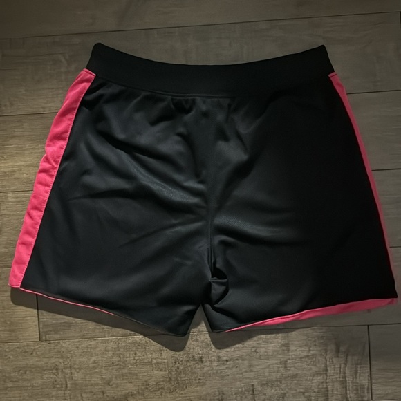 Black and pink athletic shorts - Picture 2 of 2